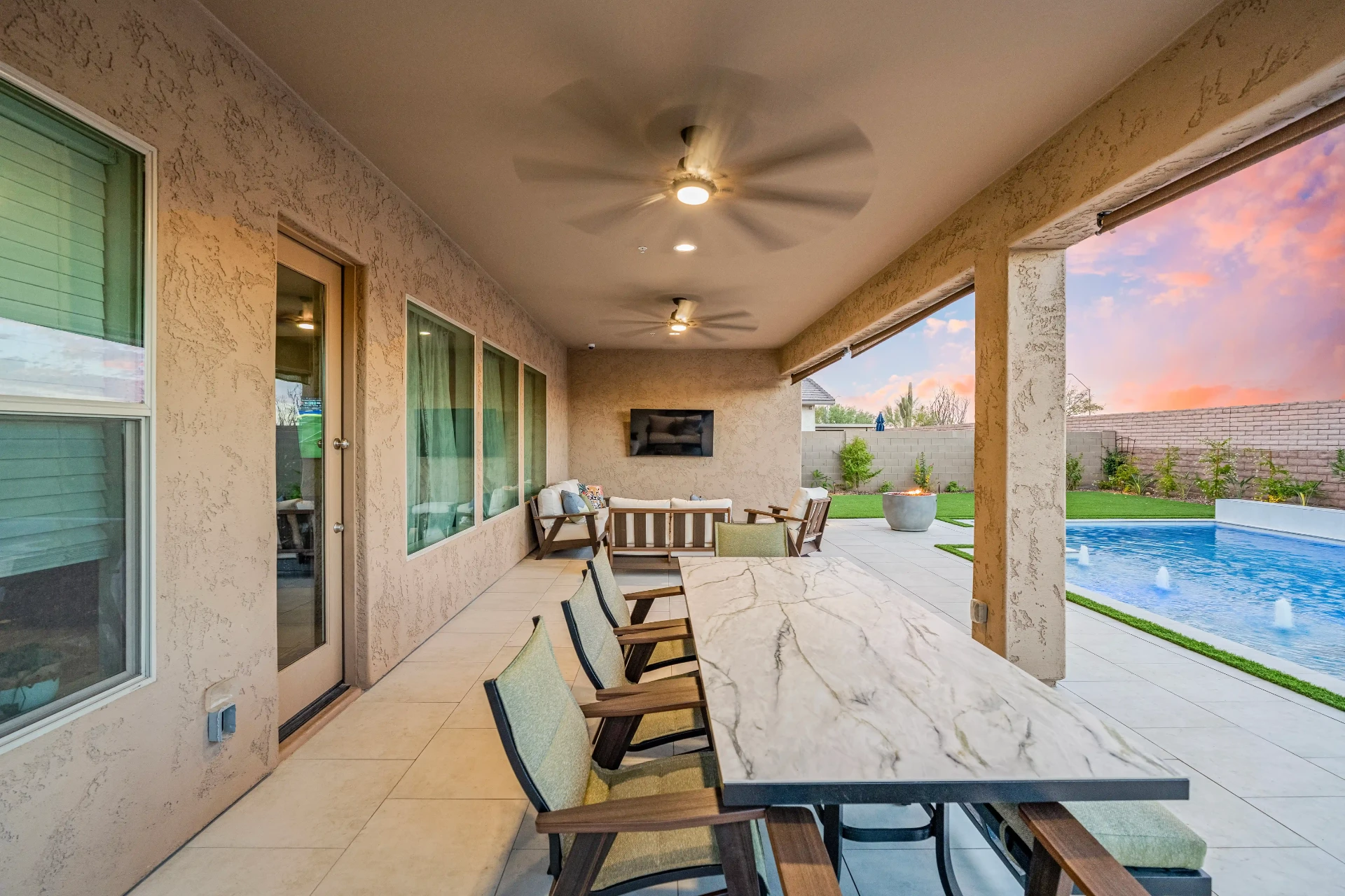 $150K+ infinity pool & terrace — Paradise Valley